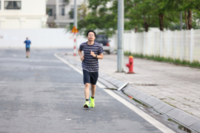 Photo Happy Feet Long Run - The Manor Central Park tuan 56