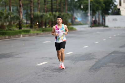 Photo Happy Feet Long Run - The Manor Central Park tuan 56