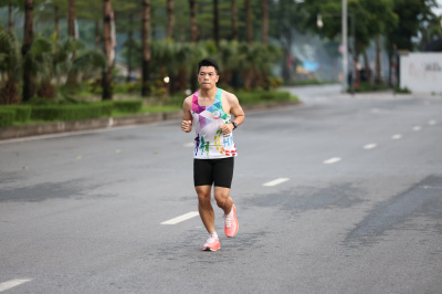 Photo Happy Feet Long Run - The Manor Central Park tuan 56