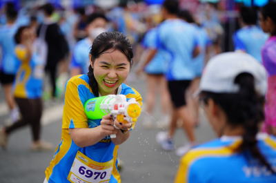 HÌNH Revive Water Run HCM 2025の写真