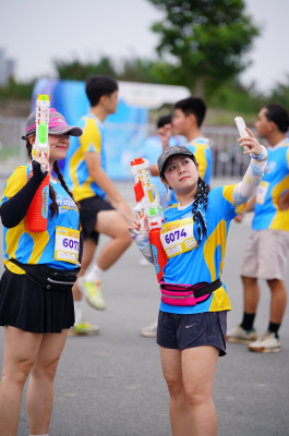 HÌNH Revive Water Run HCM 2025の写真
