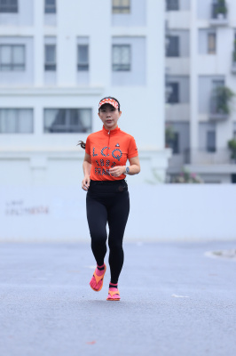 Photo Happy Feet Long Run - The Manor Central Park tuan 57