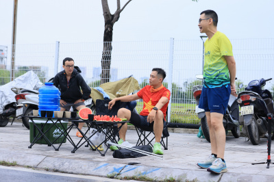 Photo Happy Feet Long Run - The Manor Central Park tuan 57