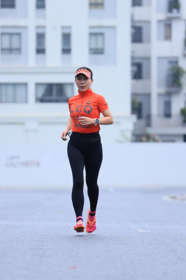 Photo Happy Feet Long Run - The Manor Central Park tuan 57