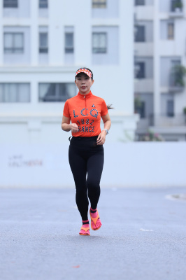 Photo Happy Feet Long Run - The Manor Central Park tuan 57