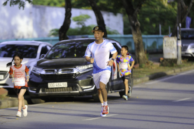 MDR Family Ekiden S3 (2025) 照片