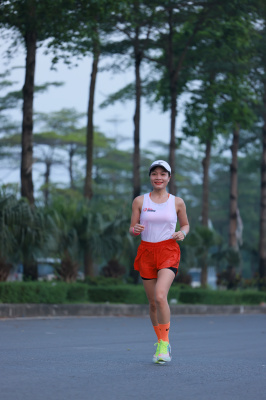 Photo Happy Feet Long Run - The Manor Central Park tuan 59