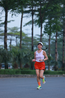 Photo Happy Feet Long Run - The Manor Central Park tuan 59
