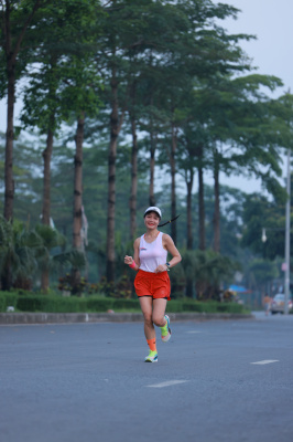 Photo Happy Feet Long Run - The Manor Central Park tuan 59