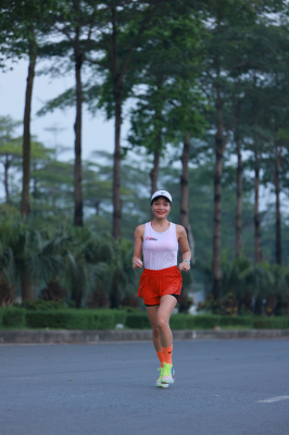 Photo Happy Feet Long Run - The Manor Central Park tuan 59