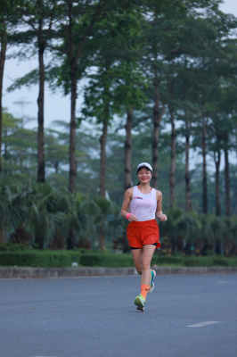 Photo Happy Feet Long Run - The Manor Central Park tuan 59