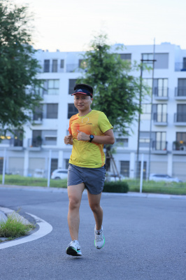 Happy Feet Long Run - The Manor Central Park tuan 60 照片
