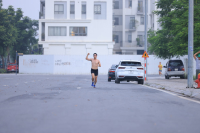 Happy Feet Long Run - The Manor Central Park tuan 63 照片