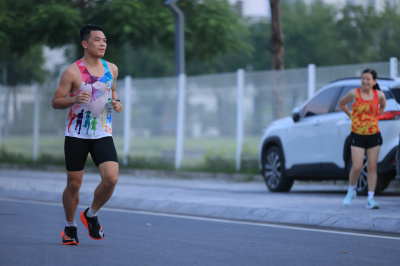 Photo Happy Feet Long Run - The Manor Central Park tuan 64
