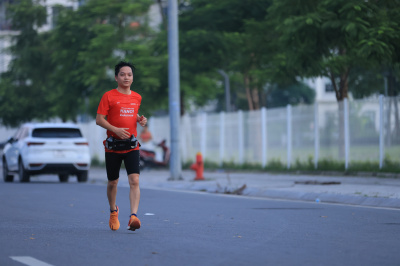 Photo Happy Feet Long Run - The Manor Central Park tuan 64
