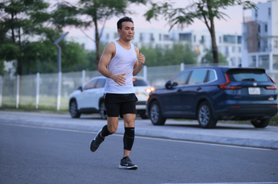 Photo Happy Feet Long Run - The Manor Central Park tuan 64