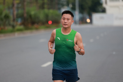Happy Feet Long Run - The Manor Central Park 65 照片
