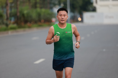 Happy Feet Long Run - The Manor Central Park 65 照片
