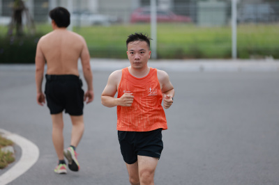 Happy Feet Long Run - The Manor Central Park 65 照片
