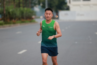 Happy Feet Long Run - The Manor Central Park 65 照片