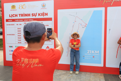 ภาพ HÀNH TRÌNH 80 NĂM - VÌ AN NINH TỔ QUỐC