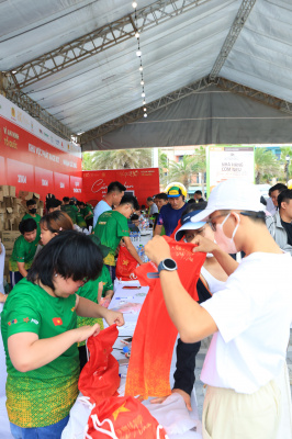 ภาพ HÀNH TRÌNH 80 NĂM - VÌ AN NINH TỔ QUỐC