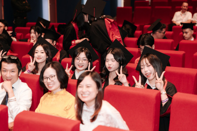 LỄ TRAO BẰNG TỐT NGHIỆP TRƯỜNG ĐẠI HỌC NGOẠI THƯƠNG THÁNG 09-2025 照片