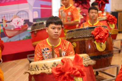 Foto TƯNG BỪNG KHAI TRƯƠNG AEON TÂN AN 23.09.2025