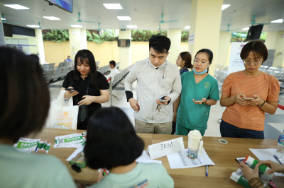 Foto HÀNH TRÌNH TIẾP SỨC - Gây quỹ hỗ trợ người bệnh ung thư