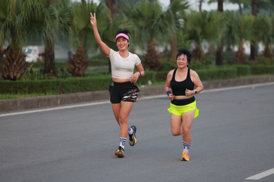 Photo Happy Feet Long Run - The Manor Central Park 72