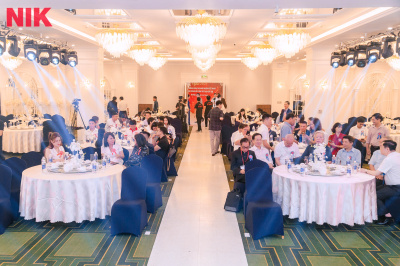 ภาพ DOANH NHÂN VIỆT NAM - LAN TOẢ TINH HOA - CHĂM SÓC CỘNG ĐỒNG