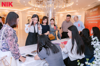 ภาพ DOANH NHÂN VIỆT NAM - LAN TOẢ TINH HOA - CHĂM SÓC CỘNG ĐỒNG