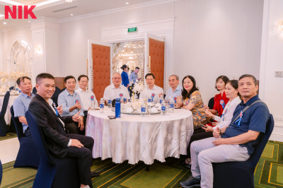 ภาพ DOANH NHÂN VIỆT NAM - LAN TOẢ TINH HOA - CHĂM SÓC CỘNG ĐỒNG