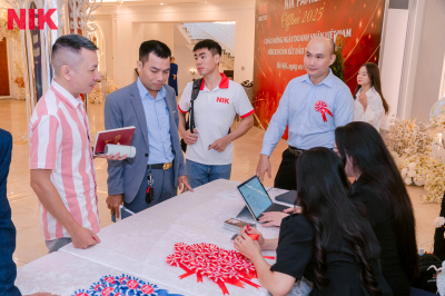 ภาพ DOANH NHÂN VIỆT NAM - LAN TOẢ TINH HOA - CHĂM SÓC CỘNG ĐỒNG
