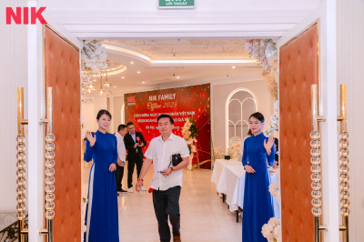 ภาพ DOANH NHÂN VIỆT NAM - LAN TOẢ TINH HOA - CHĂM SÓC CỘNG ĐỒNG