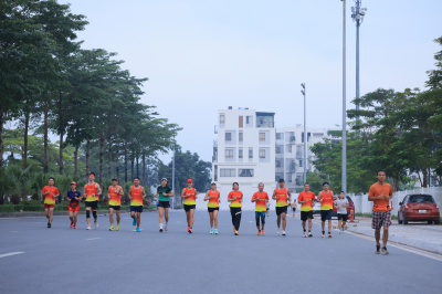 Happy Feet Long Run - The Manor Central Park 73の写真