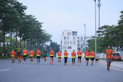 Happy Feet Long Run - The Manor Central Park 73の写真