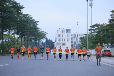 Happy Feet Long Run - The Manor Central Park 73の写真