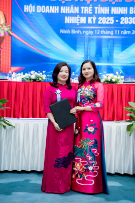 Foto Đại Hội Đại Biểu Hội Doanh Nhân Trẻ Ninh Bình Lần thứ I