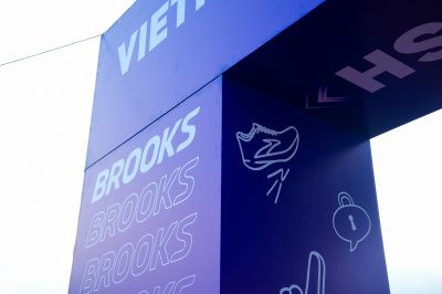 Foto Brooks Vietnam Harmony Stride 2025