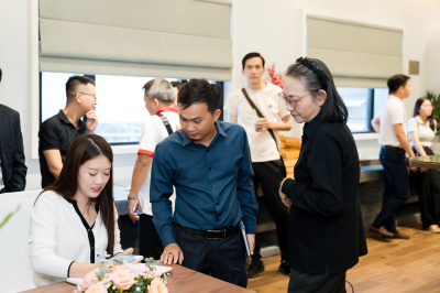 Foto ĐI THỰC TẾ HỒ CHÍ MINH