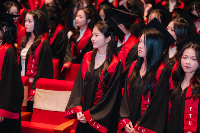LỄ TRAO BẰNG TỐT NGHIỆP TRƯỜNG ĐẠI HỌC NGOẠI THƯƠNG THÁNG 04-2026 照片