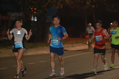 Foto VIA LIFE RUN MARATHON - SẦM SƠN BIỂN XANH 2026