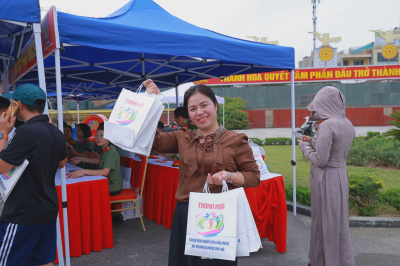 Thanh Hóa - Giải chạy phong trào chung một quyết tâm xây dựng xã, phường không ma tuýの写真