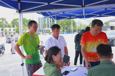 Thanh Hóa - Giải chạy phong trào chung một quyết tâm xây dựng xã, phường không ma tuýの写真